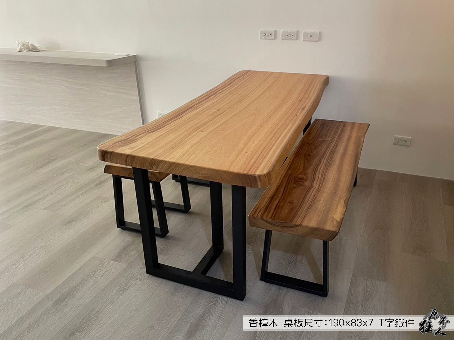 原木狂人案例分享-香樟木餐桌